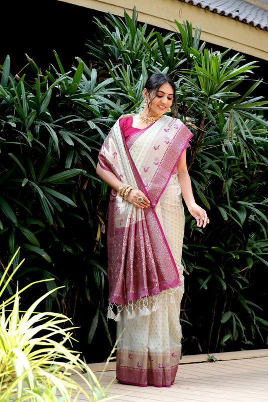 White Banarasi Soft Silk Zari Weaving Paithani Saree With Beautiful Contrast Peacock Border