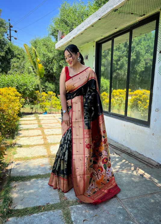 Black Traditional Pure Soft Paithani Silk Zari Weaving Saree