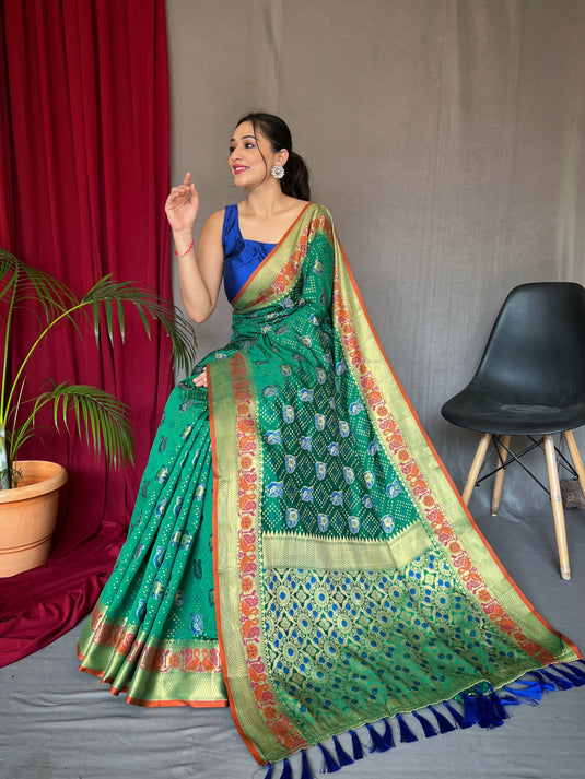 Green pure kutchi patola weaving silk saree