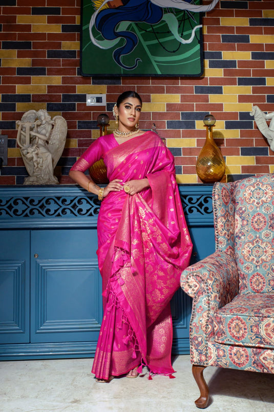 Pink Banarasi Raw Silk Zari Weaving Traditional Saree