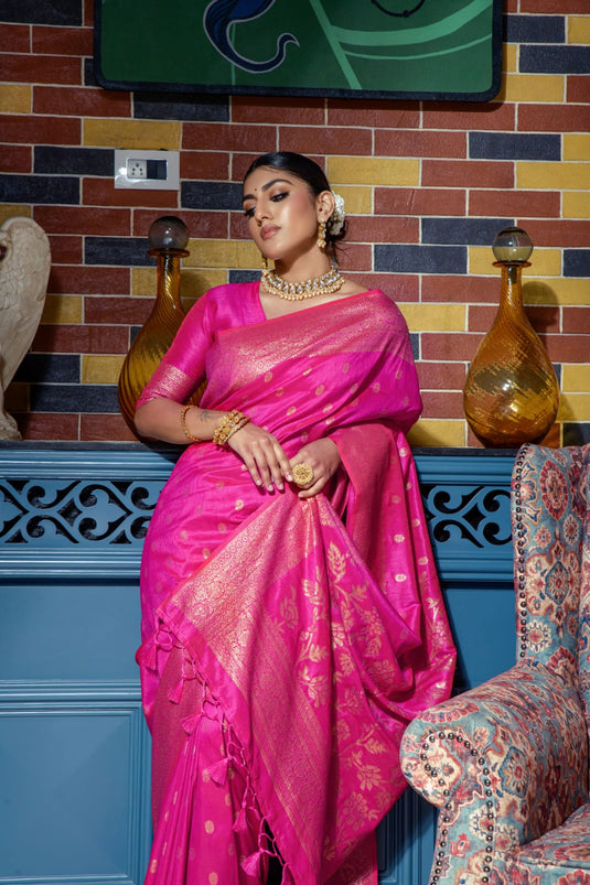 Pink Banarasi Raw Silk Zari Weaving Traditional Saree