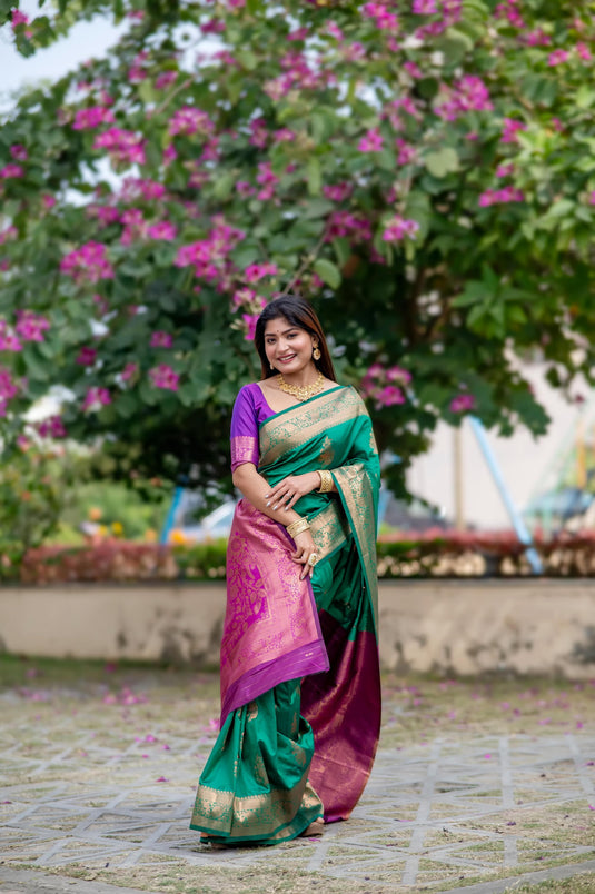 Green Soft Banarasi Silk Zari Weaving Pattern Saree